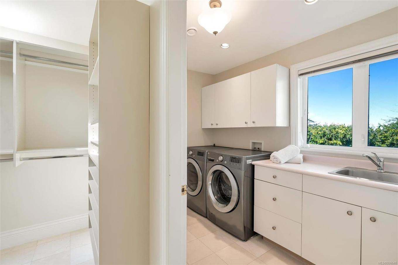 4461 Shore Way, Saanich, BC