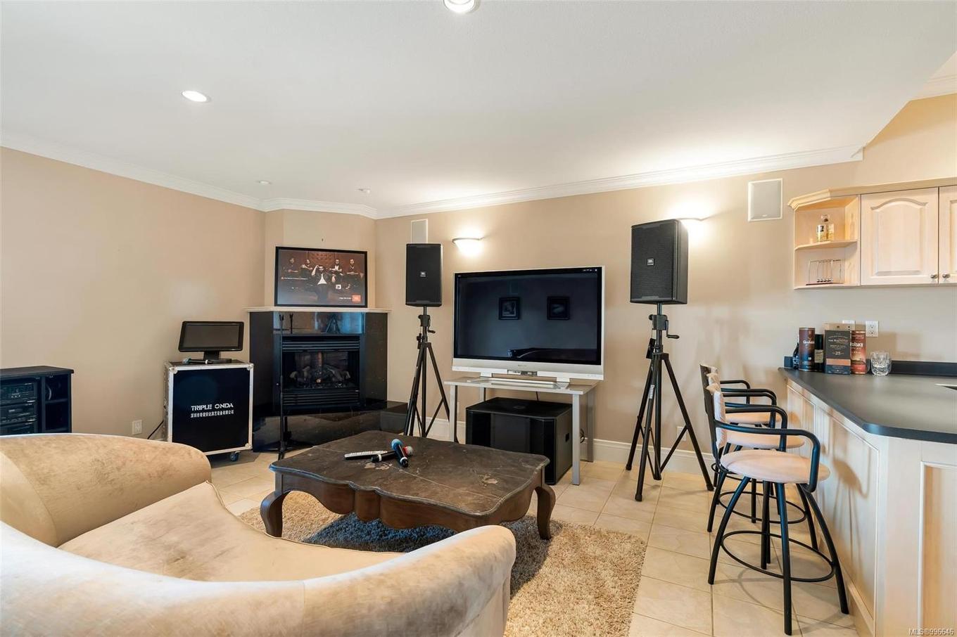 4461 Shore Way, Saanich, BC