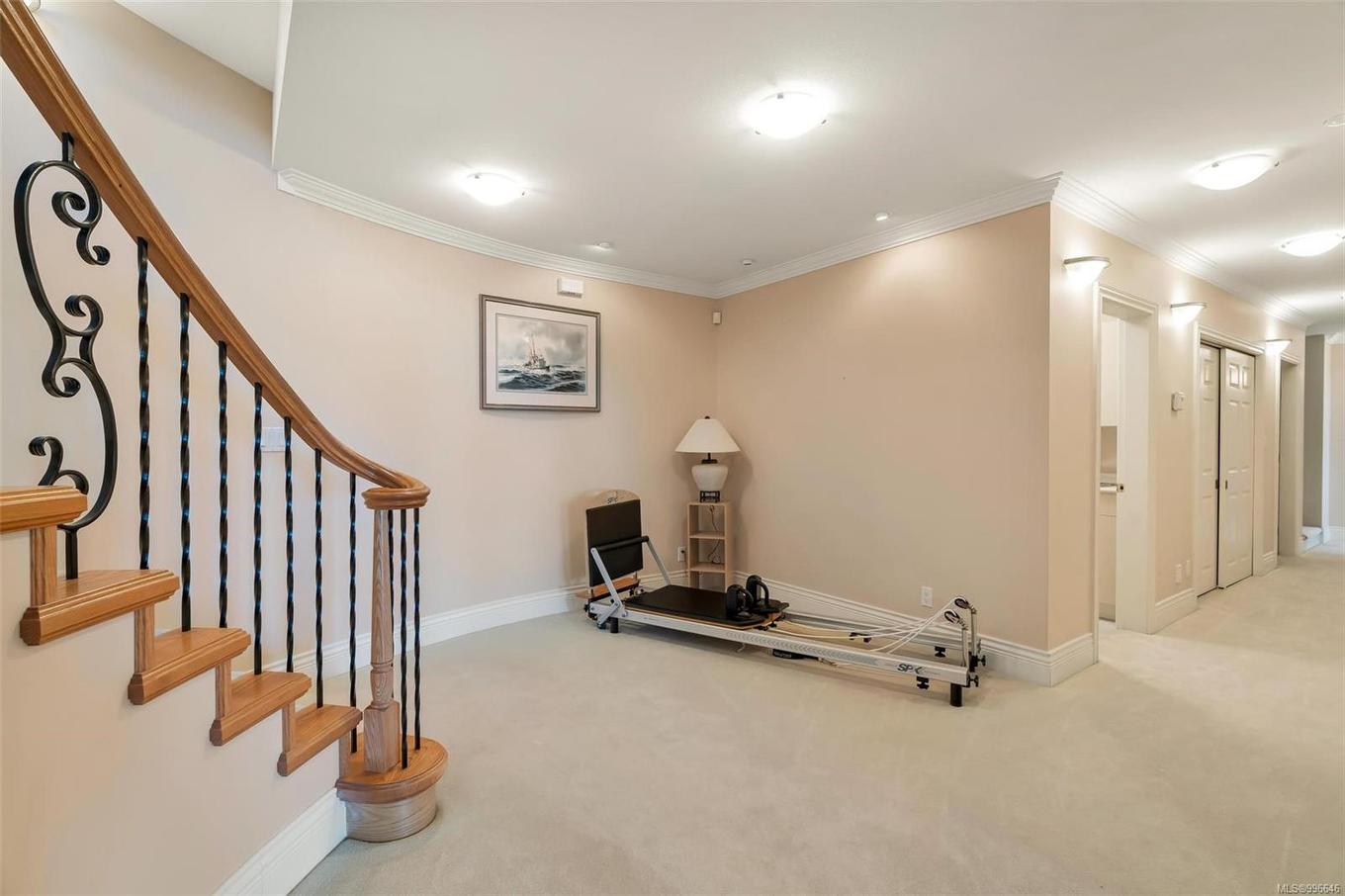 4461 Shore Way, Saanich, BC