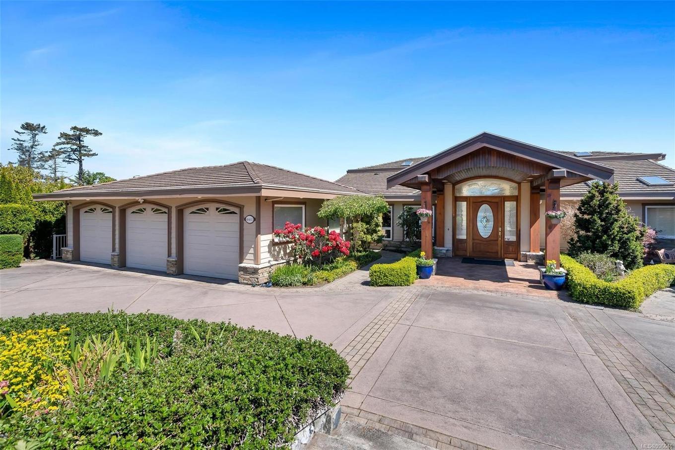 4461 Shore Way, Saanich, BC