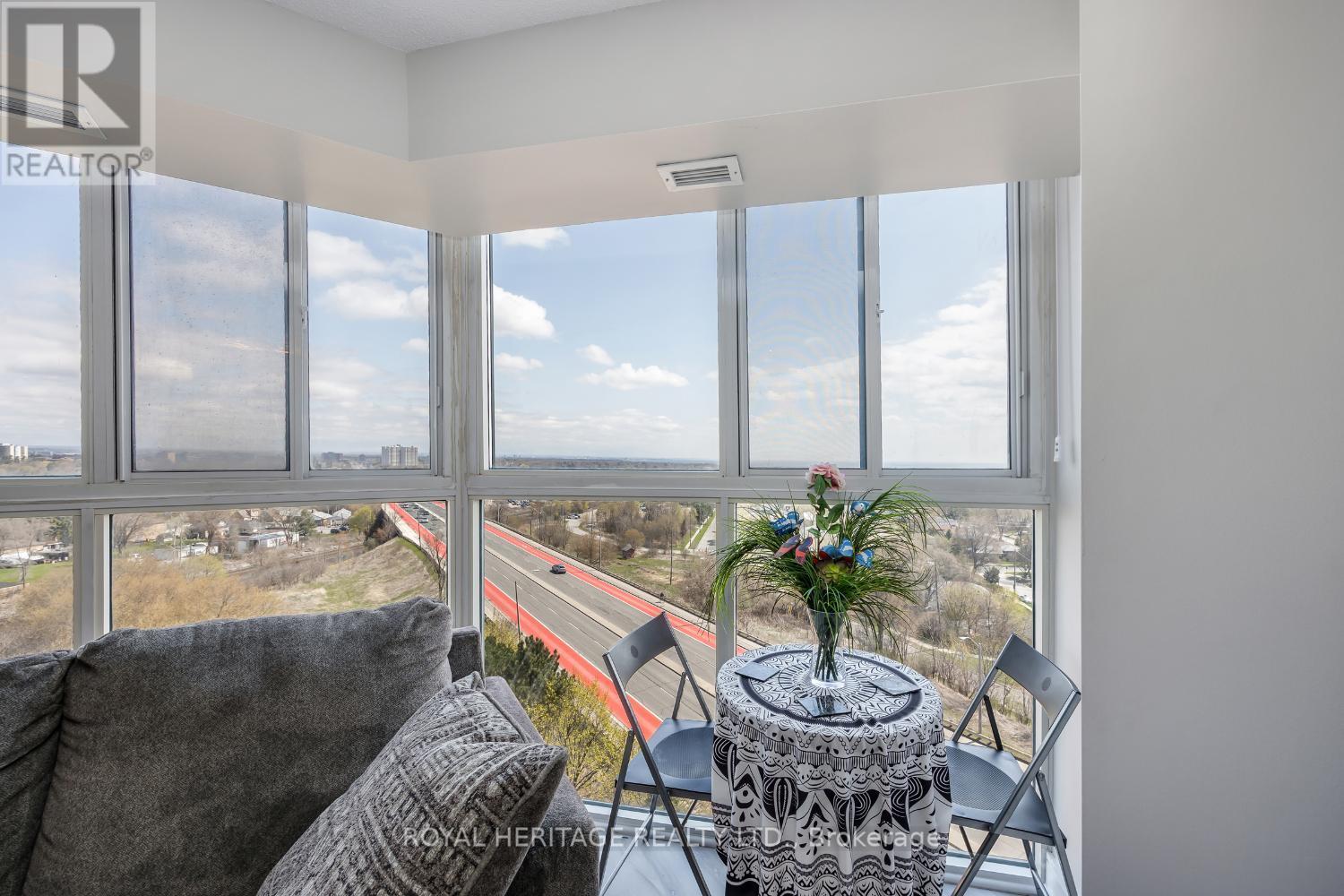 1003 - 90 Dale Avenue, Toronto, ON - Indoor Photo Showing Other Room