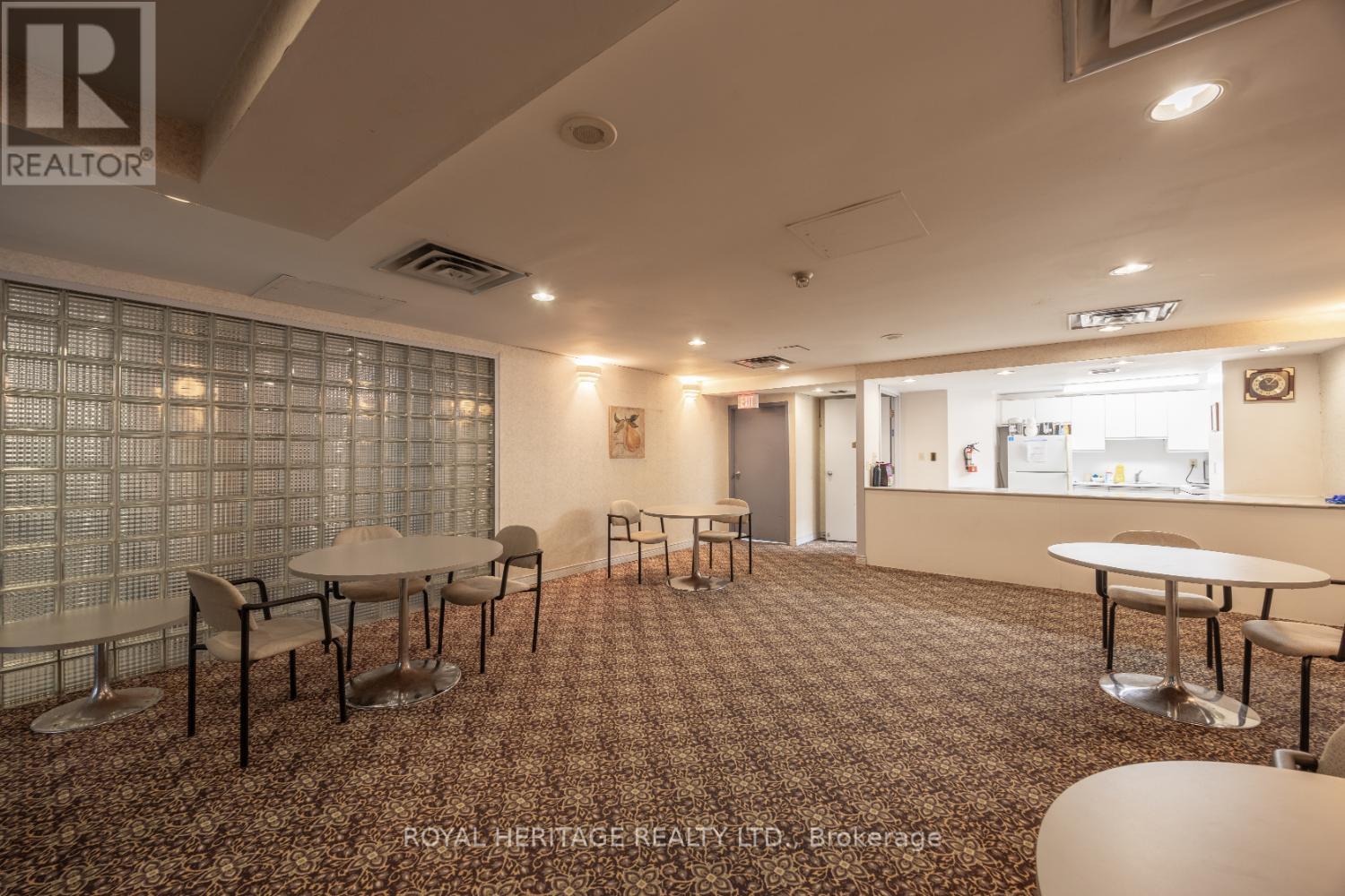 1003 - 90 Dale Avenue, Toronto, ON - Indoor Photo Showing Other Room