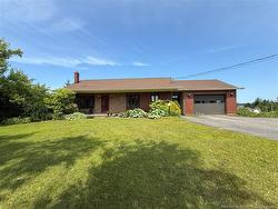 105 Route 305 Haut-Lamèque, NB E8T 3M1