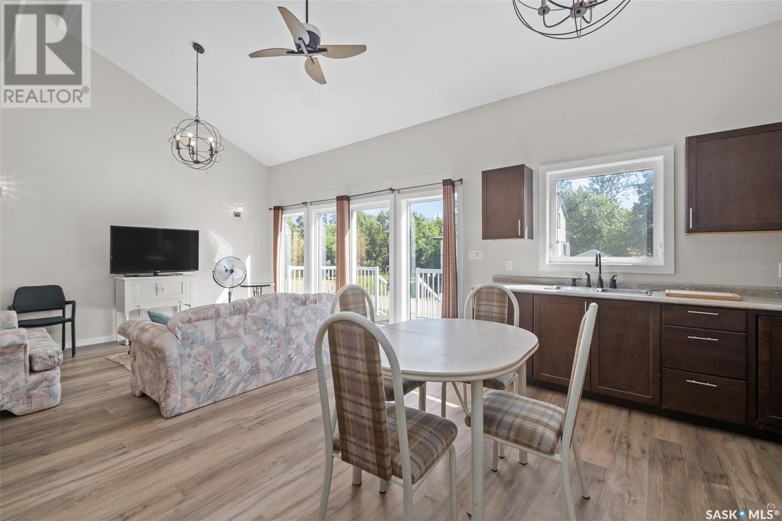 3 8Th Street, Lakeland Rm No. 521, SK - Indoor