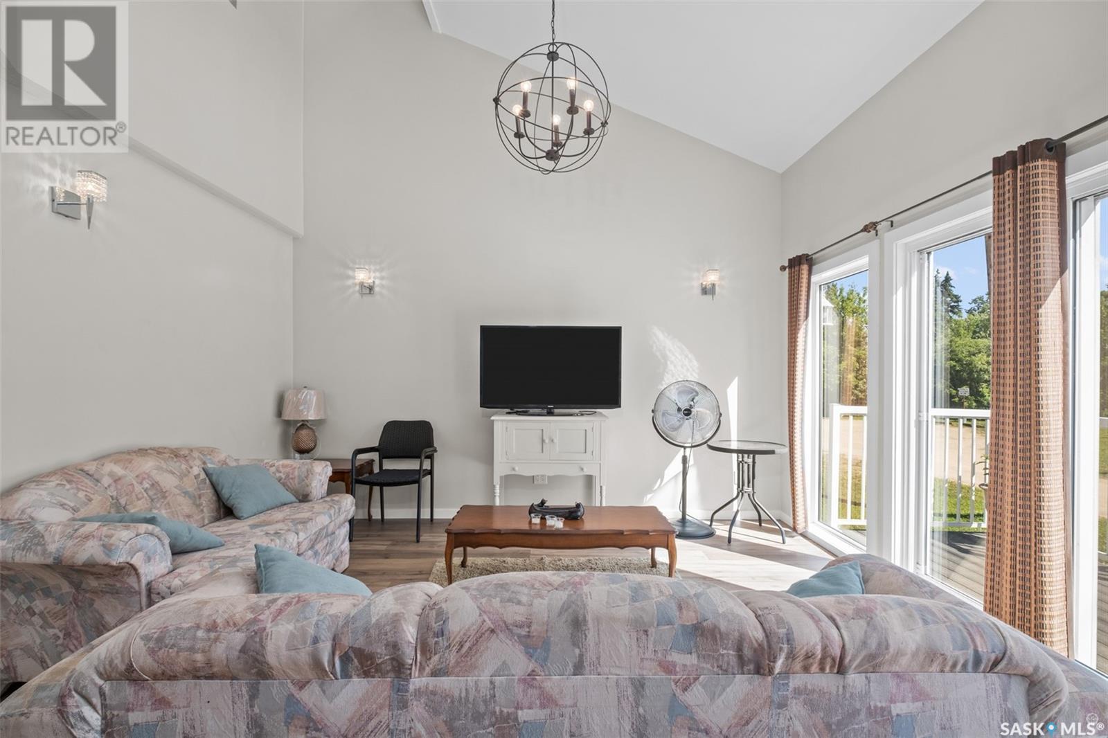 3 8Th Street, Lakeland Rm No. 521, SK - Indoor