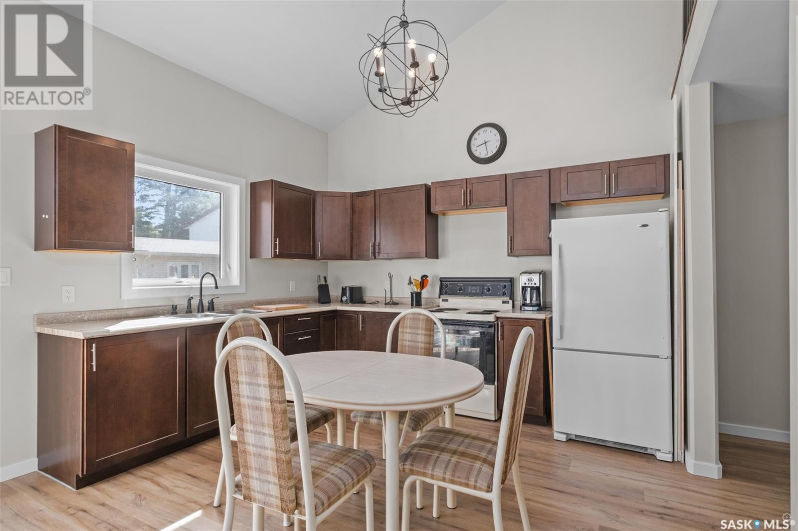 3 8Th Street, Lakeland Rm No. 521, SK - Indoor