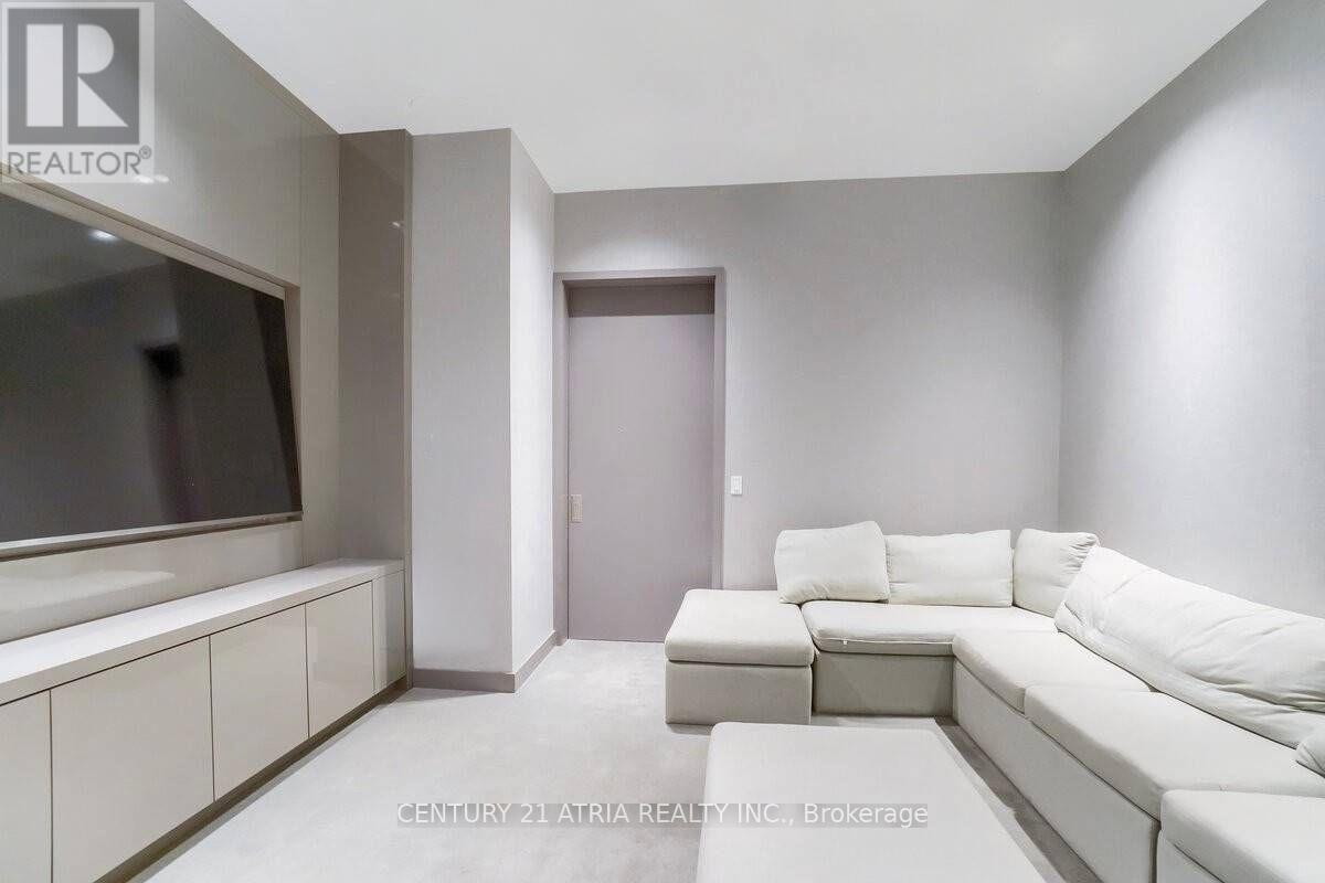 810 - 251 Jarvis Street, Toronto, ON - Indoor