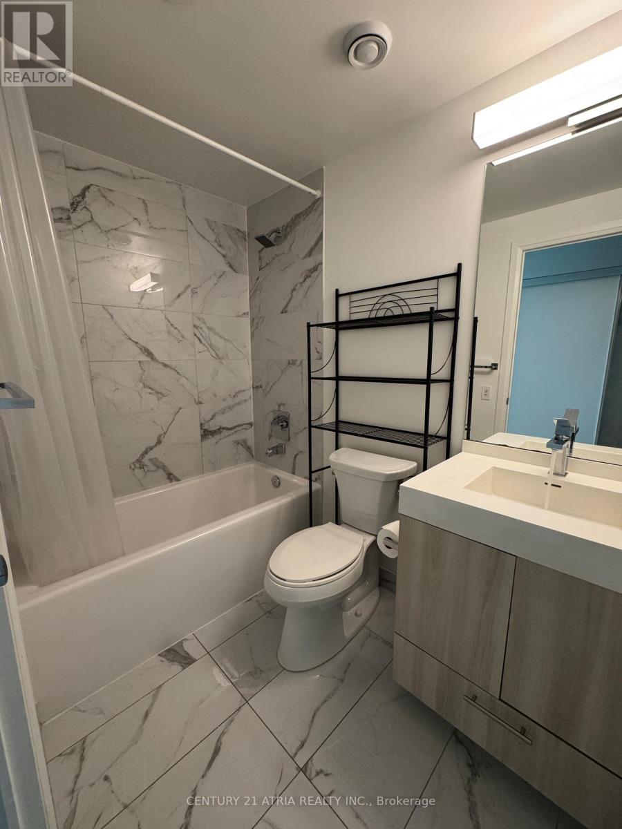 810 - 251 Jarvis Street, Toronto, ON - Indoor Photo Showing Bathroom