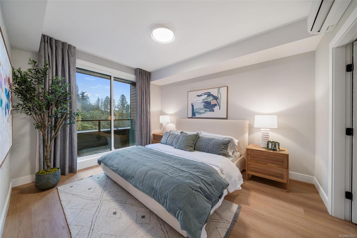 605-1810 Selenite Pl, Langford, BC - Indoor Photo Showing Bedroom
