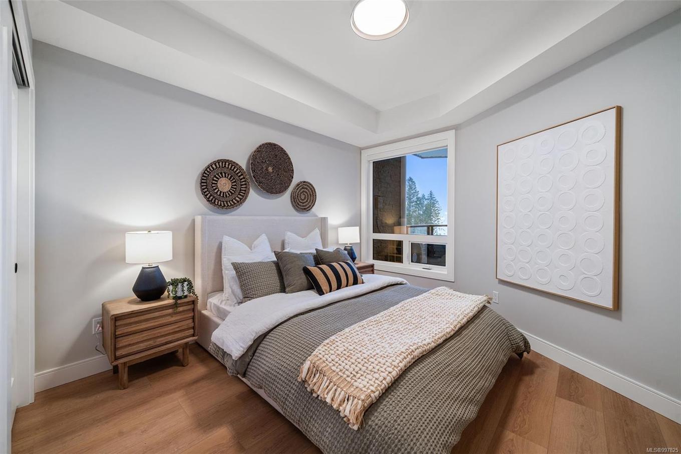 605-1810 Selenite Pl, Langford, BC - Indoor Photo Showing Bedroom