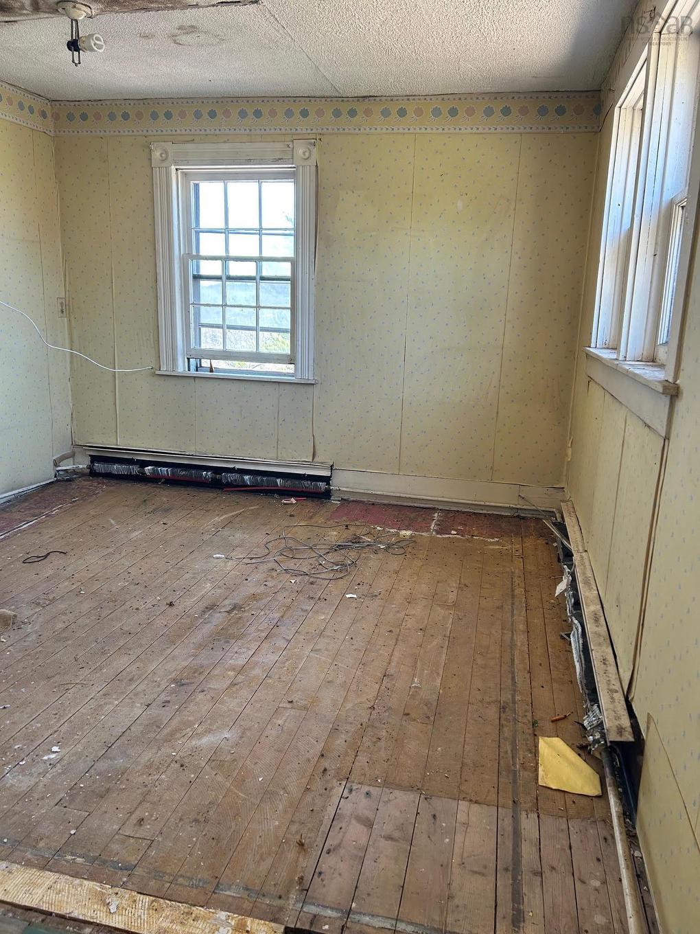 99 Shore Road, Sutherlands River, NS