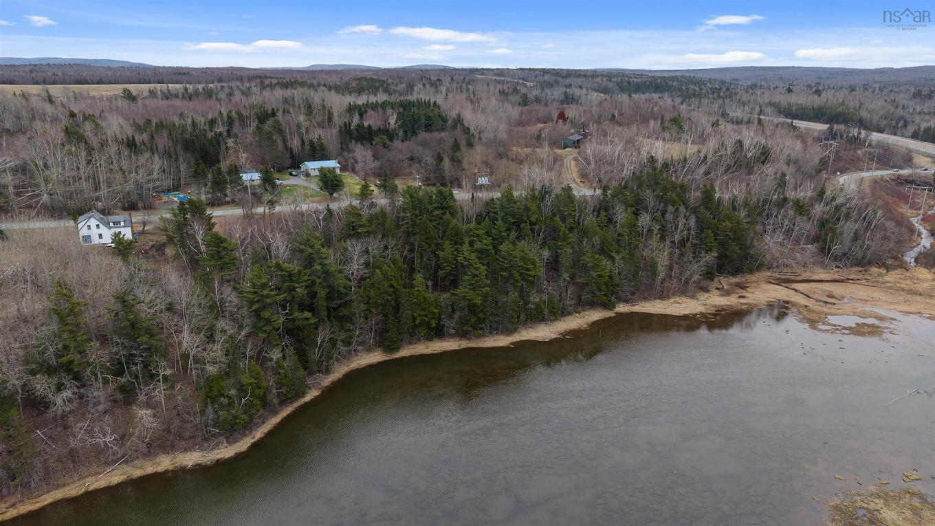 99 Shore Road, Sutherlands River, NS