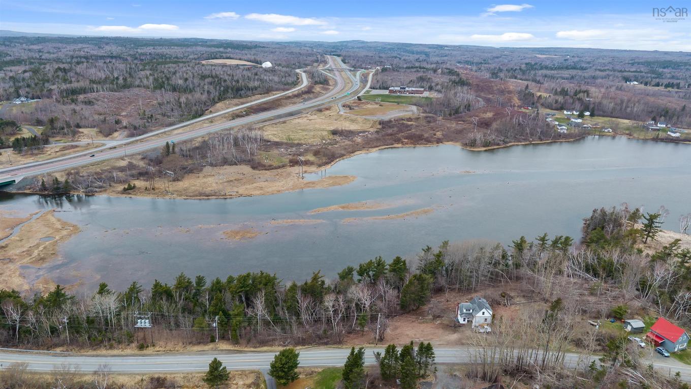 99 Shore Road, Sutherlands River, NS
