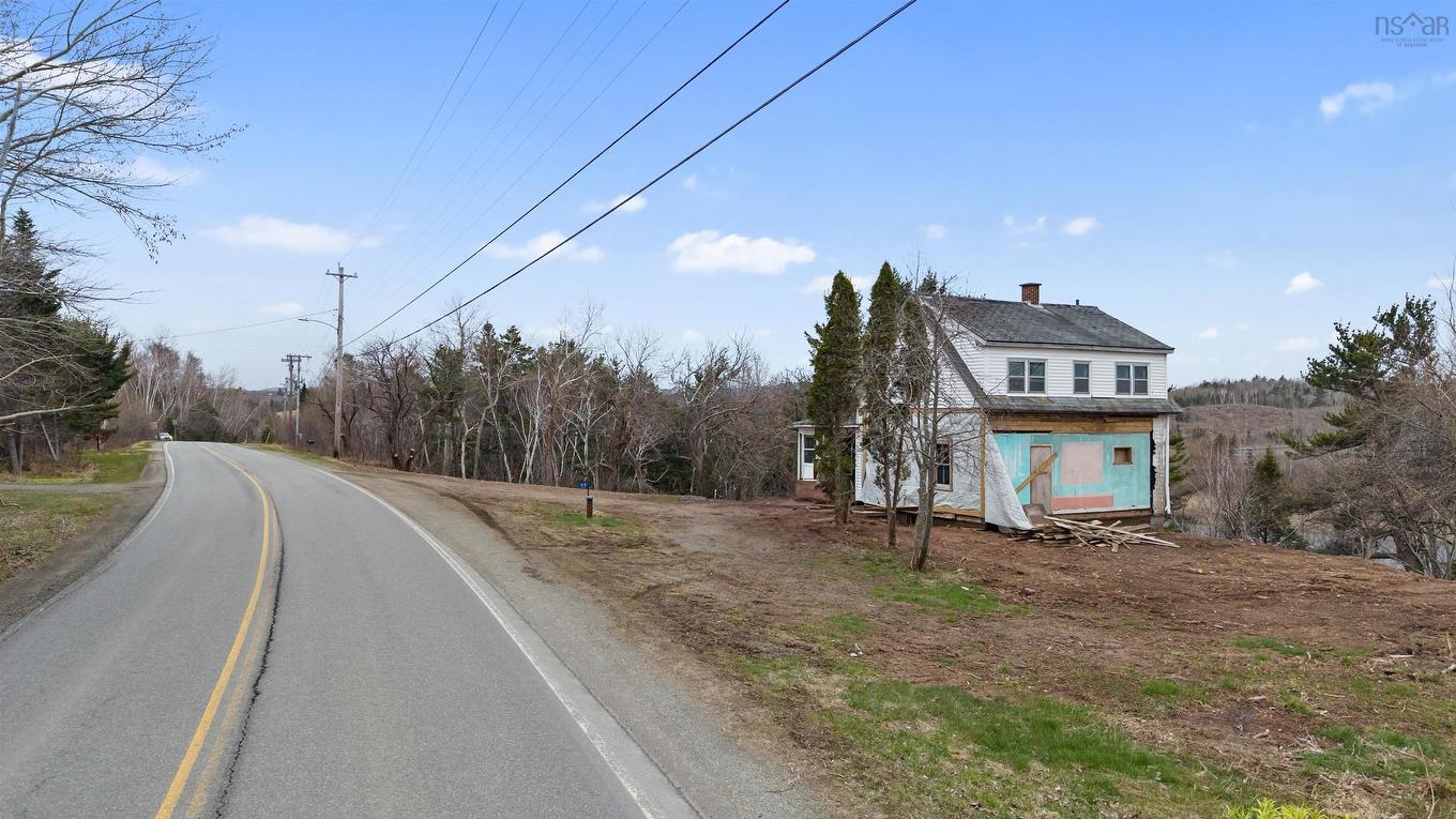 99 Shore Road, Sutherlands River, NS