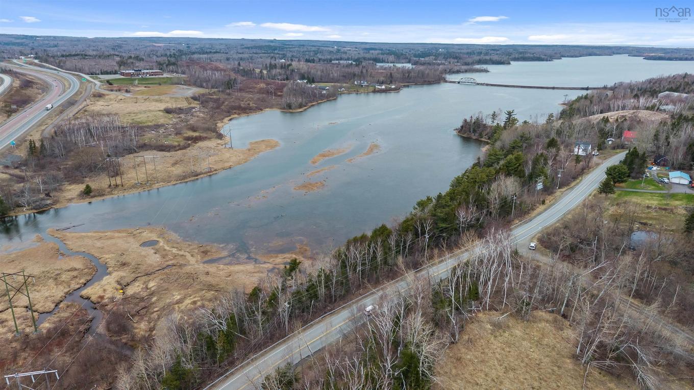 99 Shore Road, Sutherlands River, NS