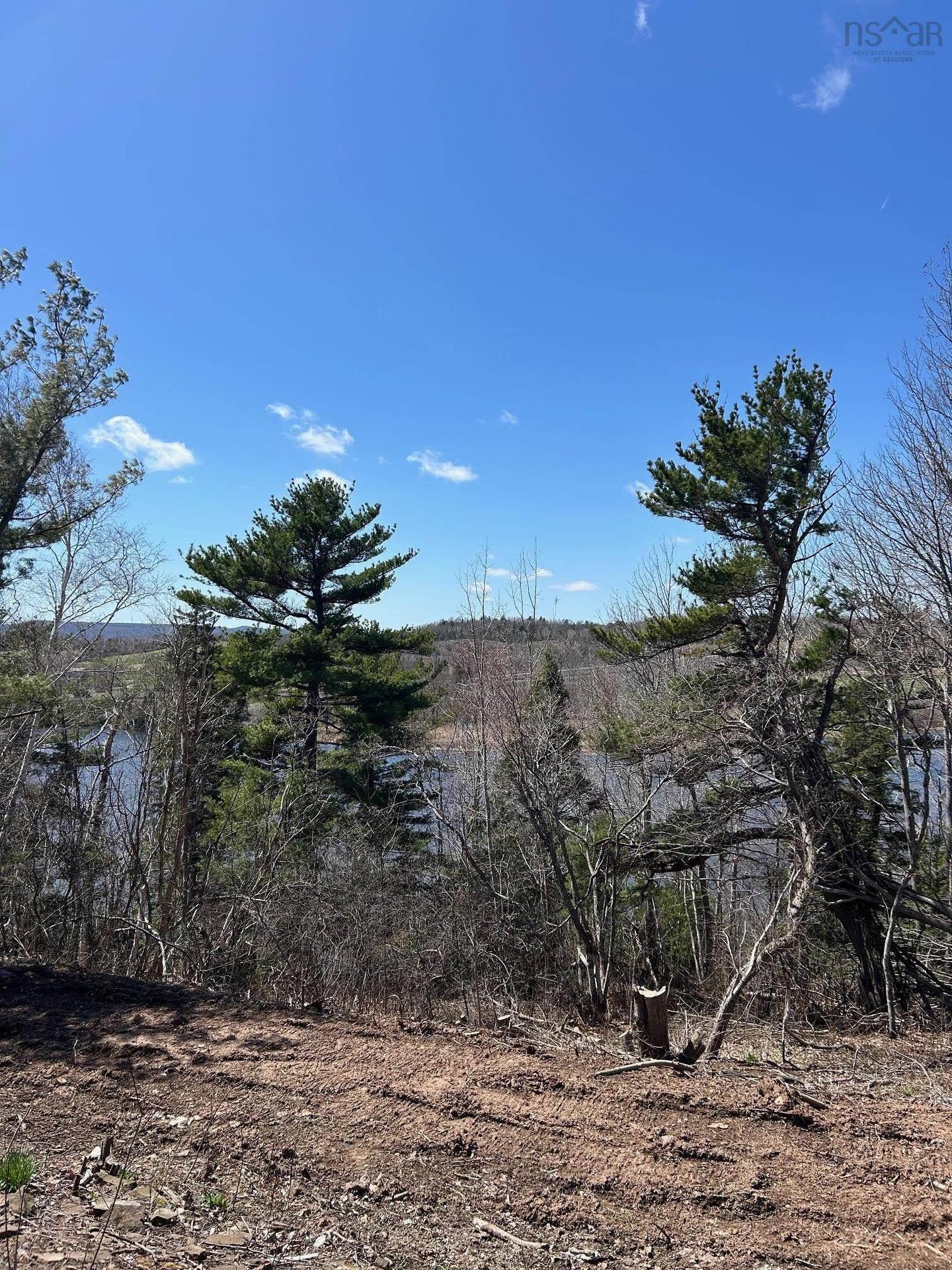 99 Shore Road, Sutherlands River, NS