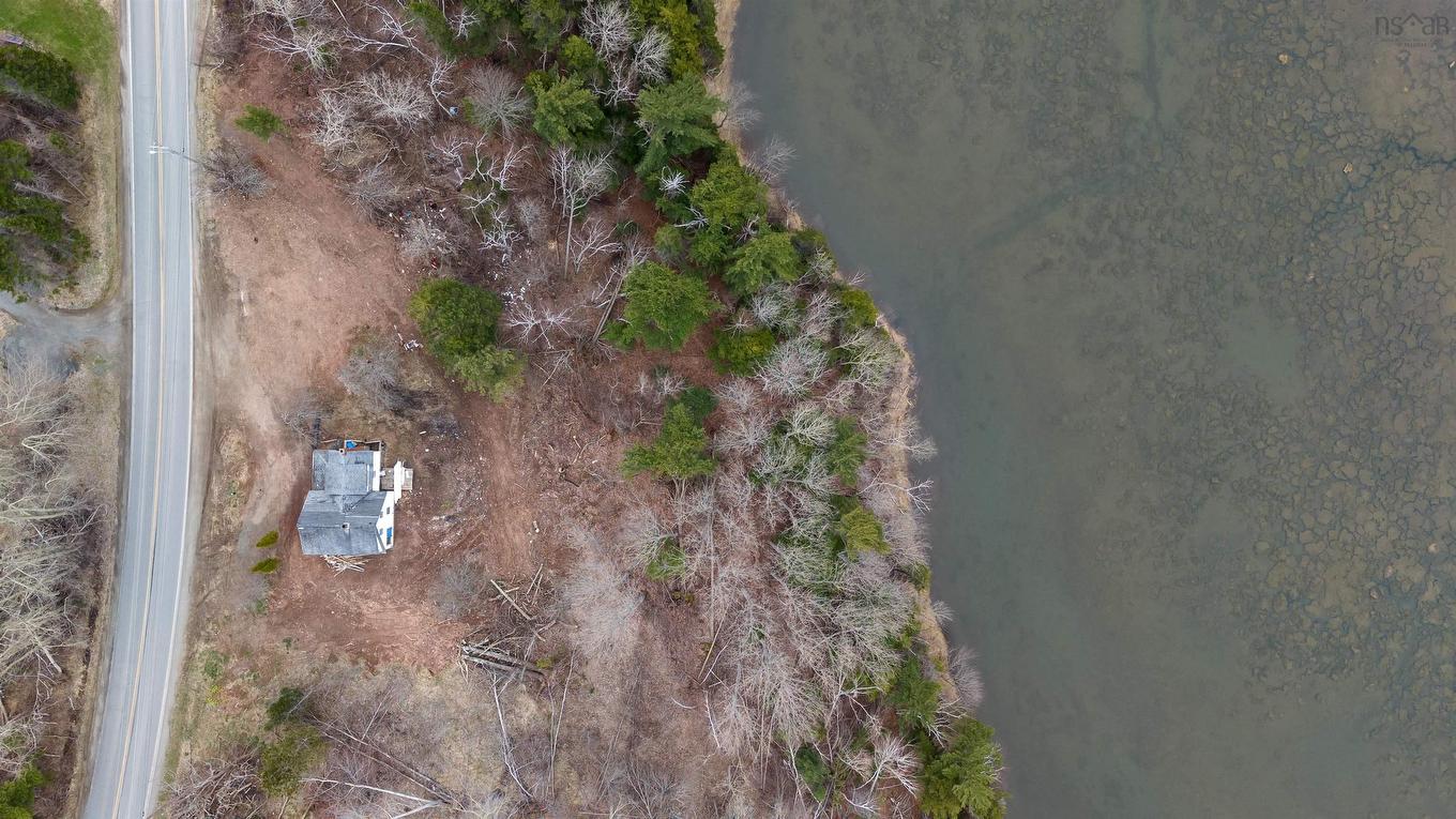 99 Shore Road, Sutherlands River, NS