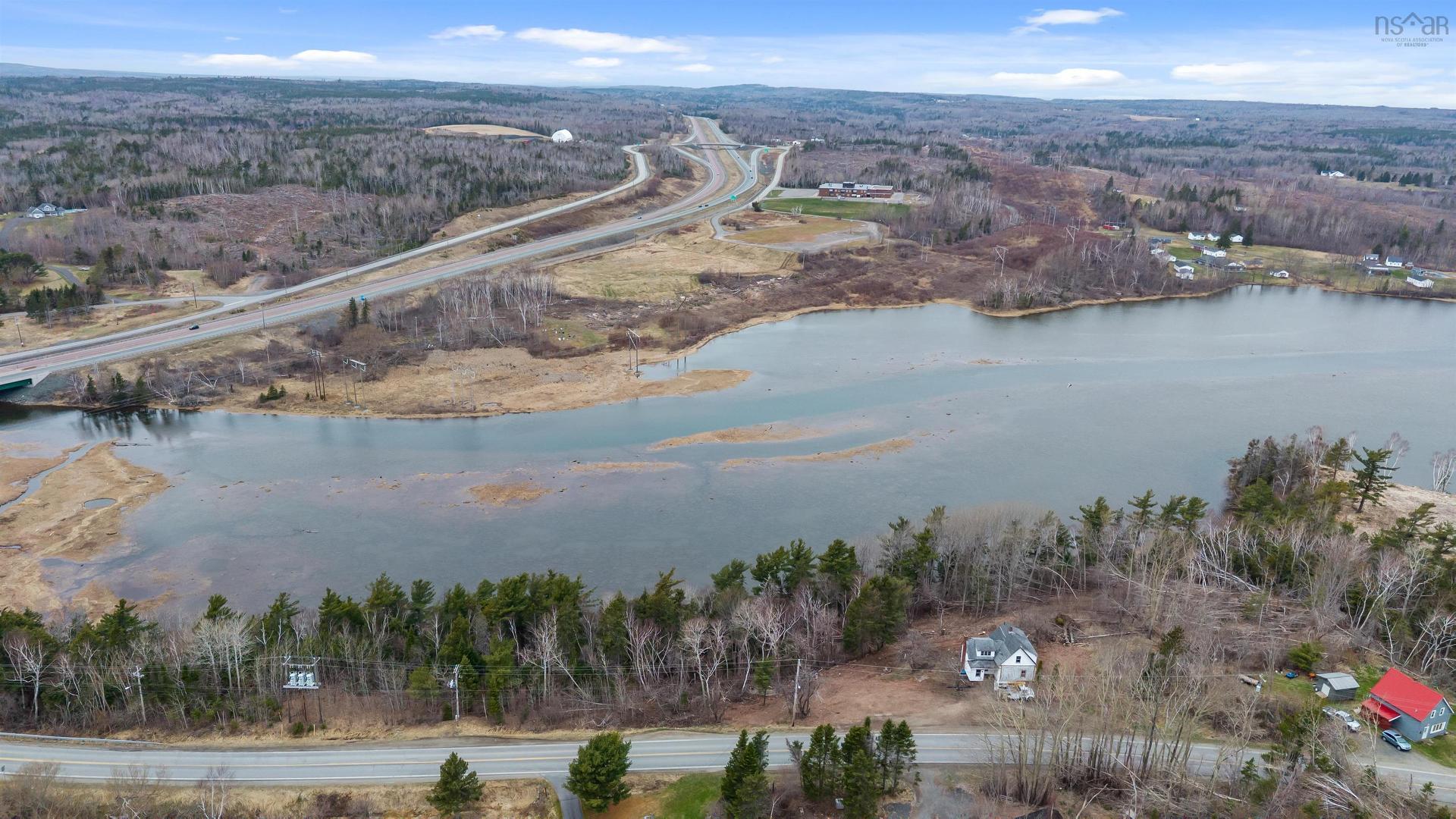 99 Shore Road, Sutherlands River, NS