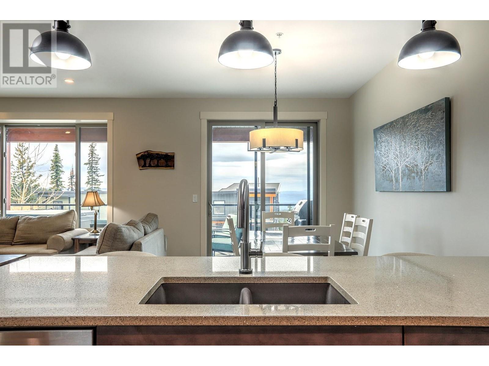 9834 Cathedral Drive, Silver Star, BC - Indoor Photo Showing Kitchen With Double Sink
