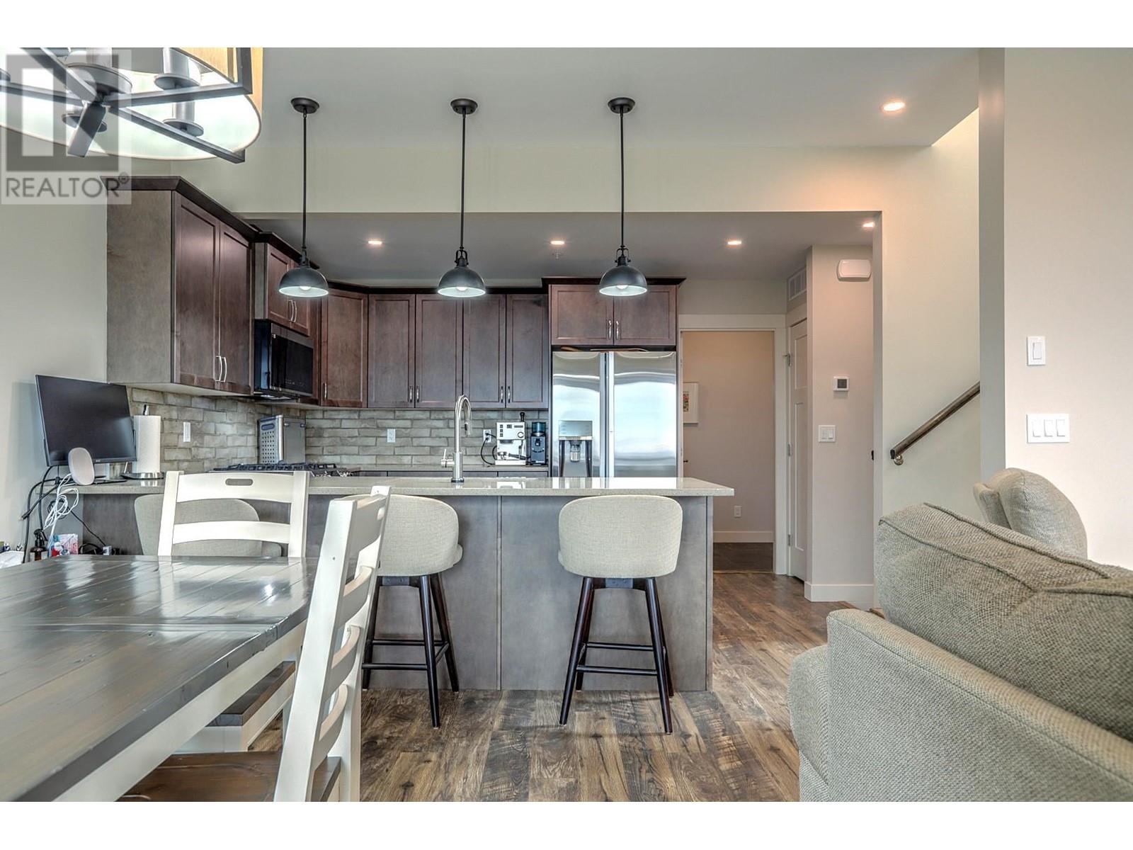 9834 Cathedral Drive, Silver Star, BC - Indoor