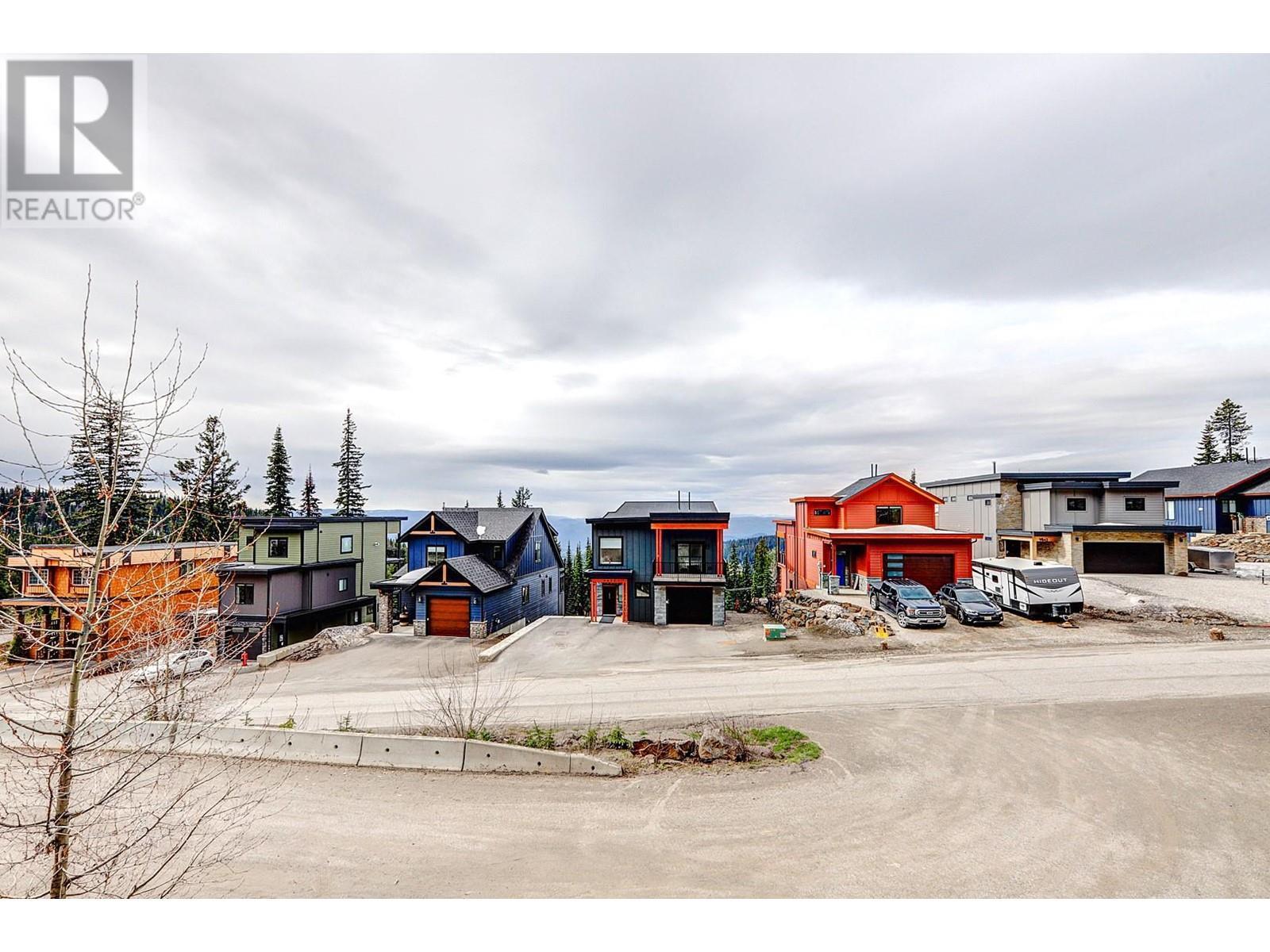 9834 Cathedral Drive, Silver Star, BC - Outdoor