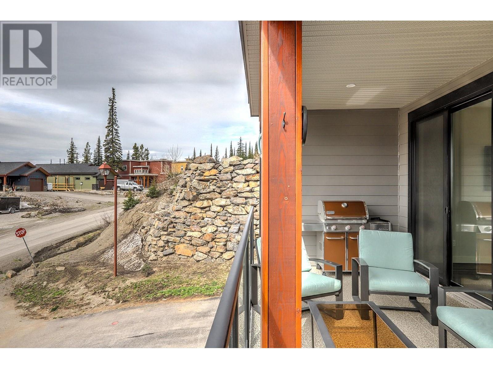 9834 Cathedral Drive, Silver Star, BC - Outdoor With Exterior