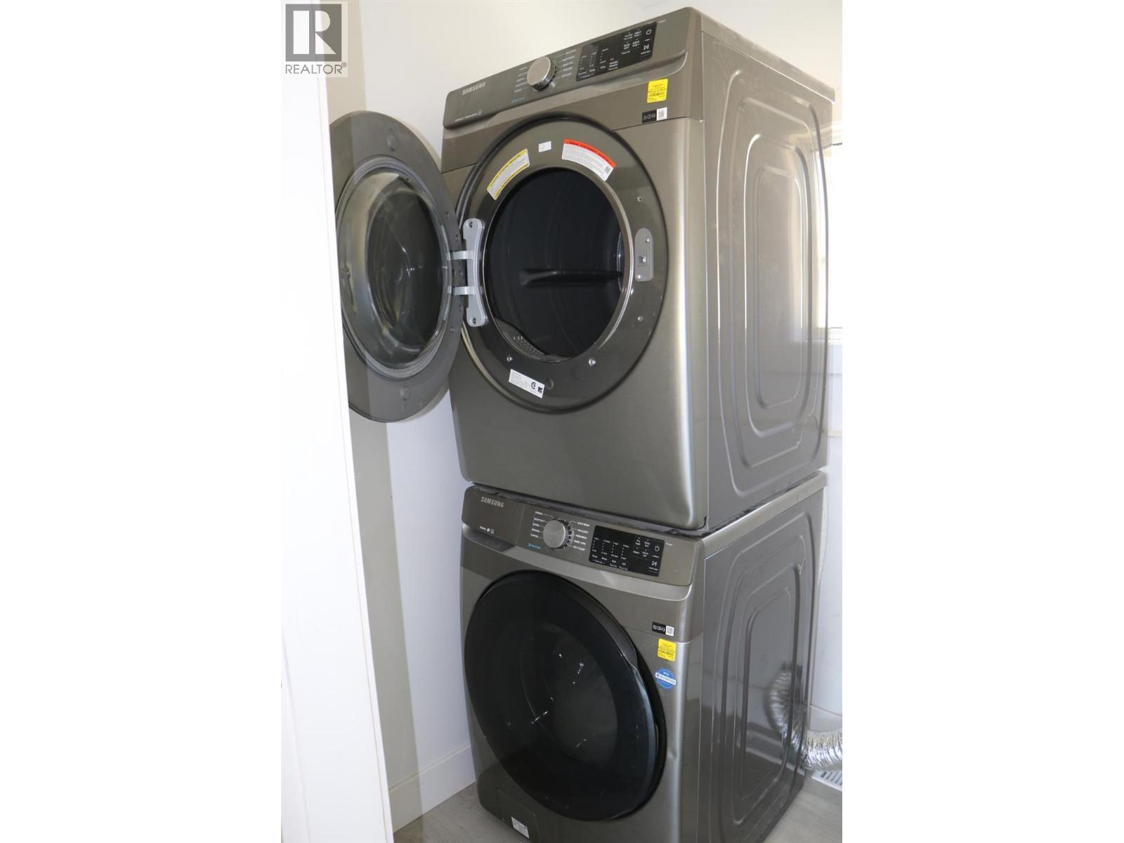 2448 Barnhartvale Road, Kamloops, BC - Indoor Photo Showing Laundry Room