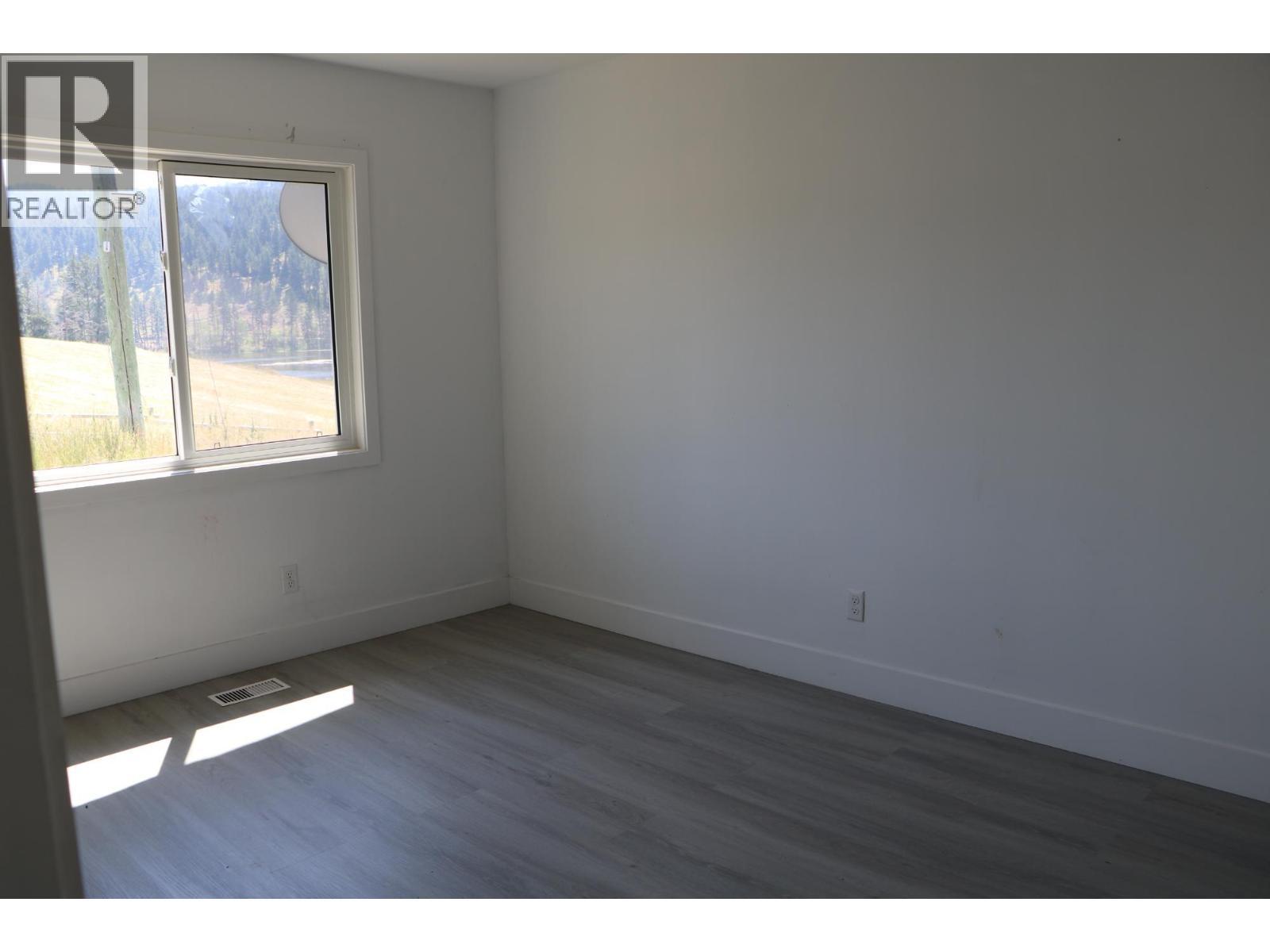2448 Barnhartvale Road, Kamloops, BC - Indoor Photo Showing Other Room