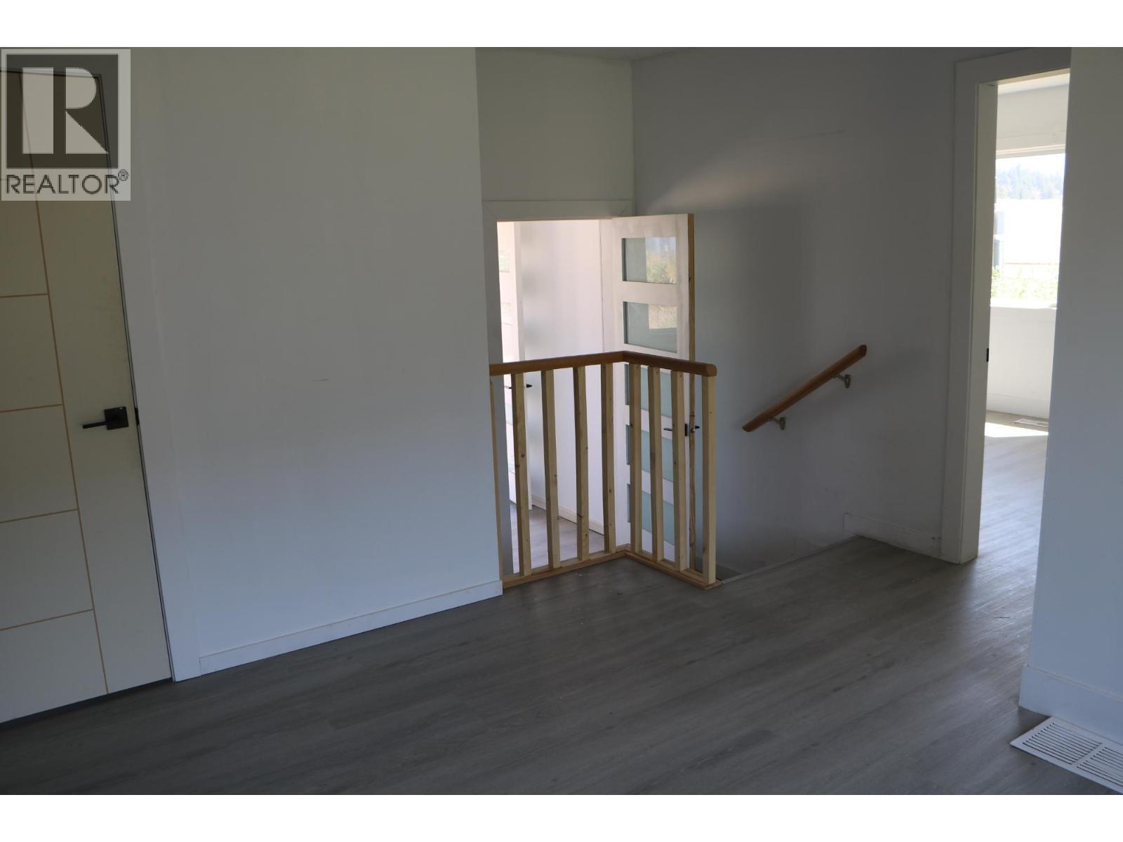 2448 Barnhartvale Road, Kamloops, BC - Indoor Photo Showing Other Room