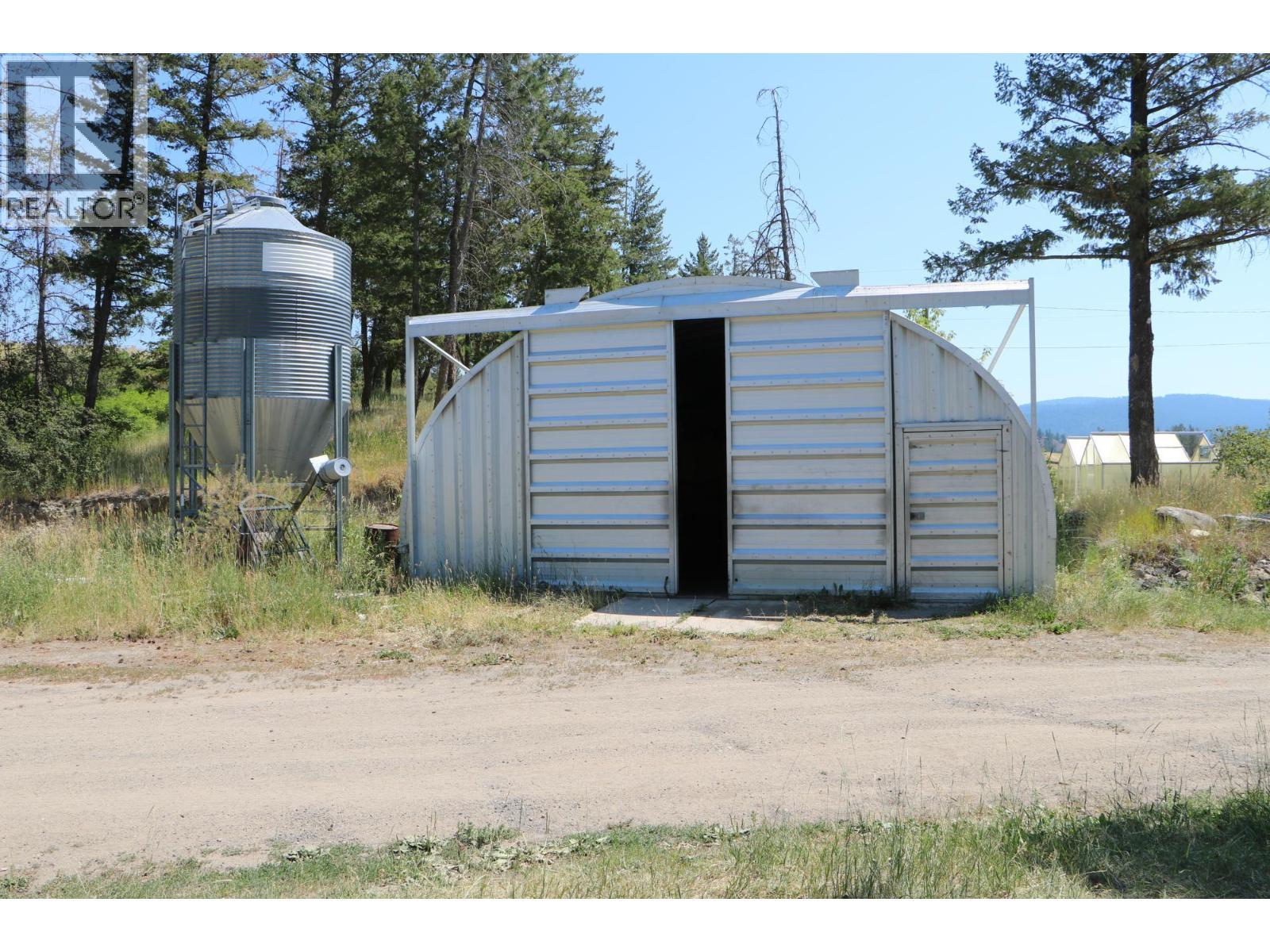 2448 Barnhartvale Road, Kamloops, BC - Outdoor