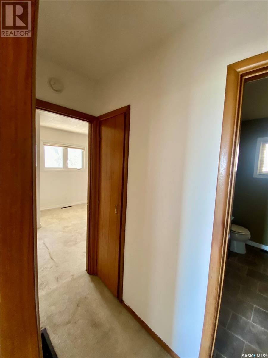 320 2 Street E, Carnduff, SK - Indoor Photo Showing Other Room
