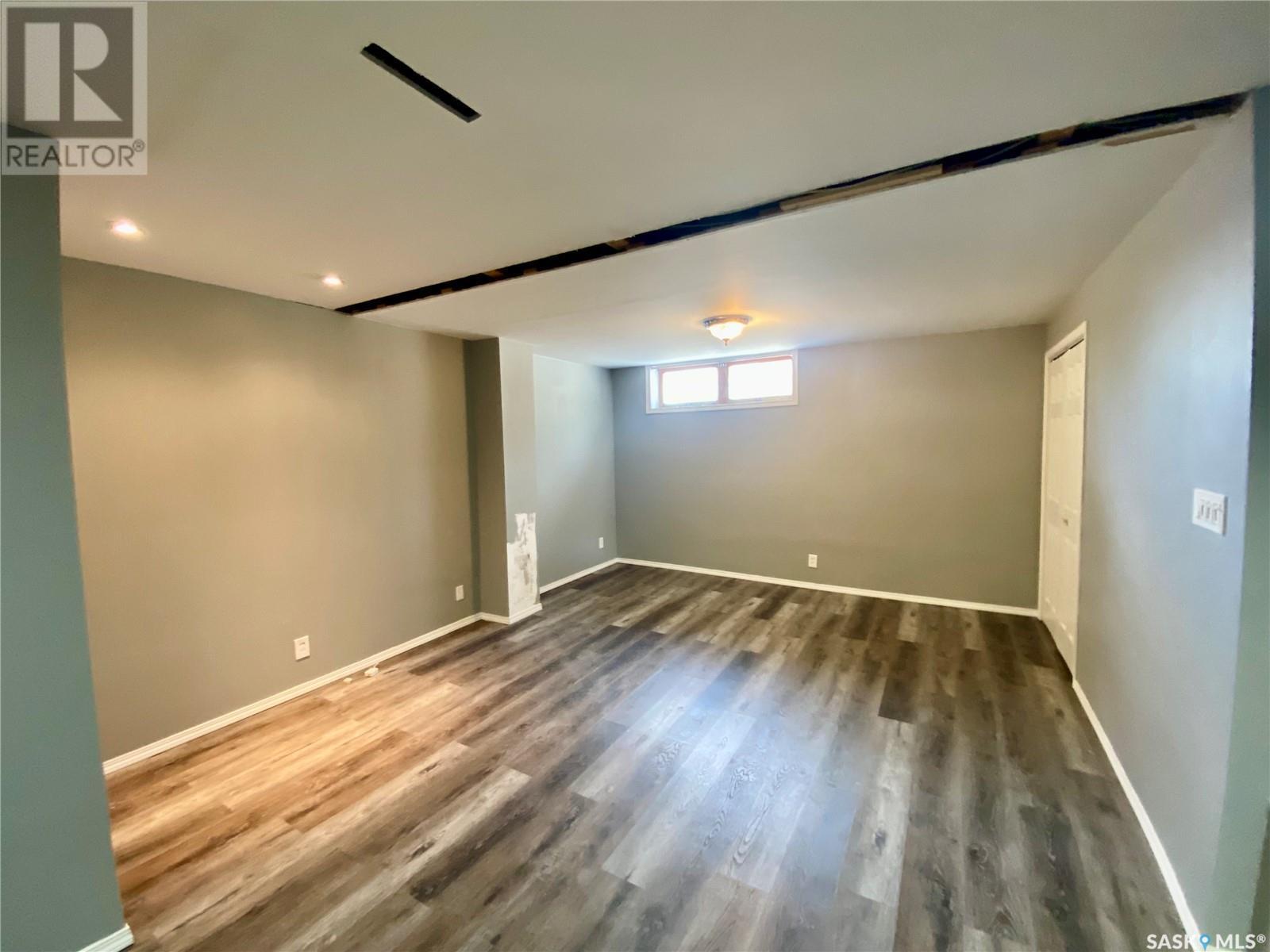 320 2 Street E, Carnduff, SK - Indoor Photo Showing Other Room