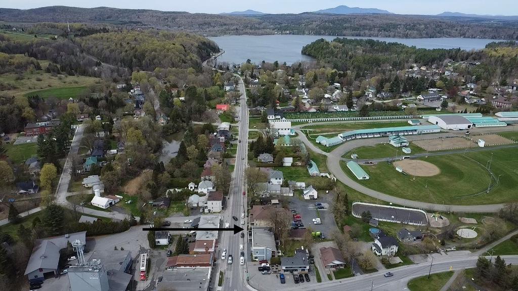 Aerial photo - 1099 - 1105 Rue Main, Ayer'S Cliff, QC - Outdoor With View