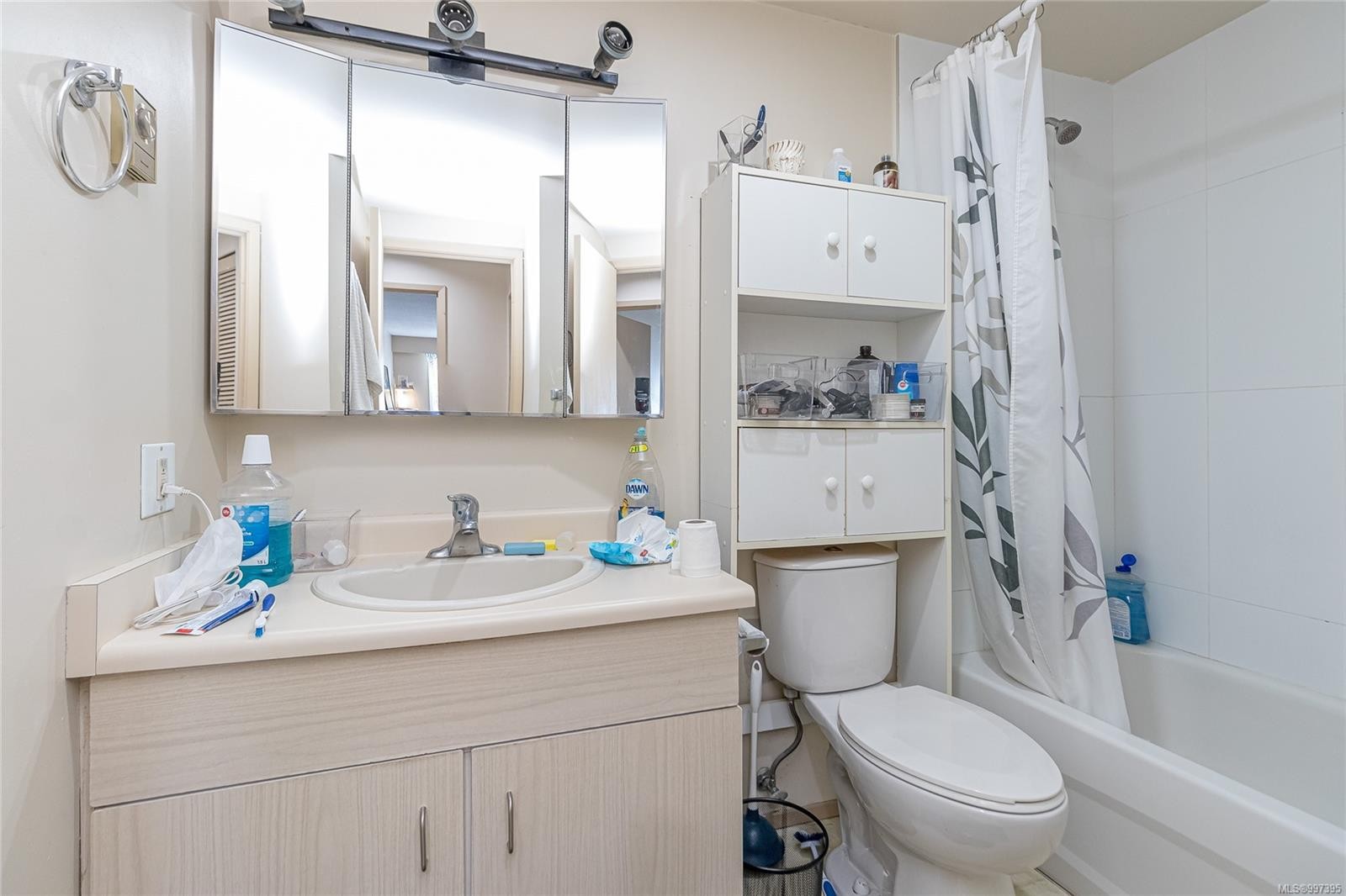 407-3555 Outrigger Rd, Nanoose Bay, BC - Indoor Photo Showing Bathroom