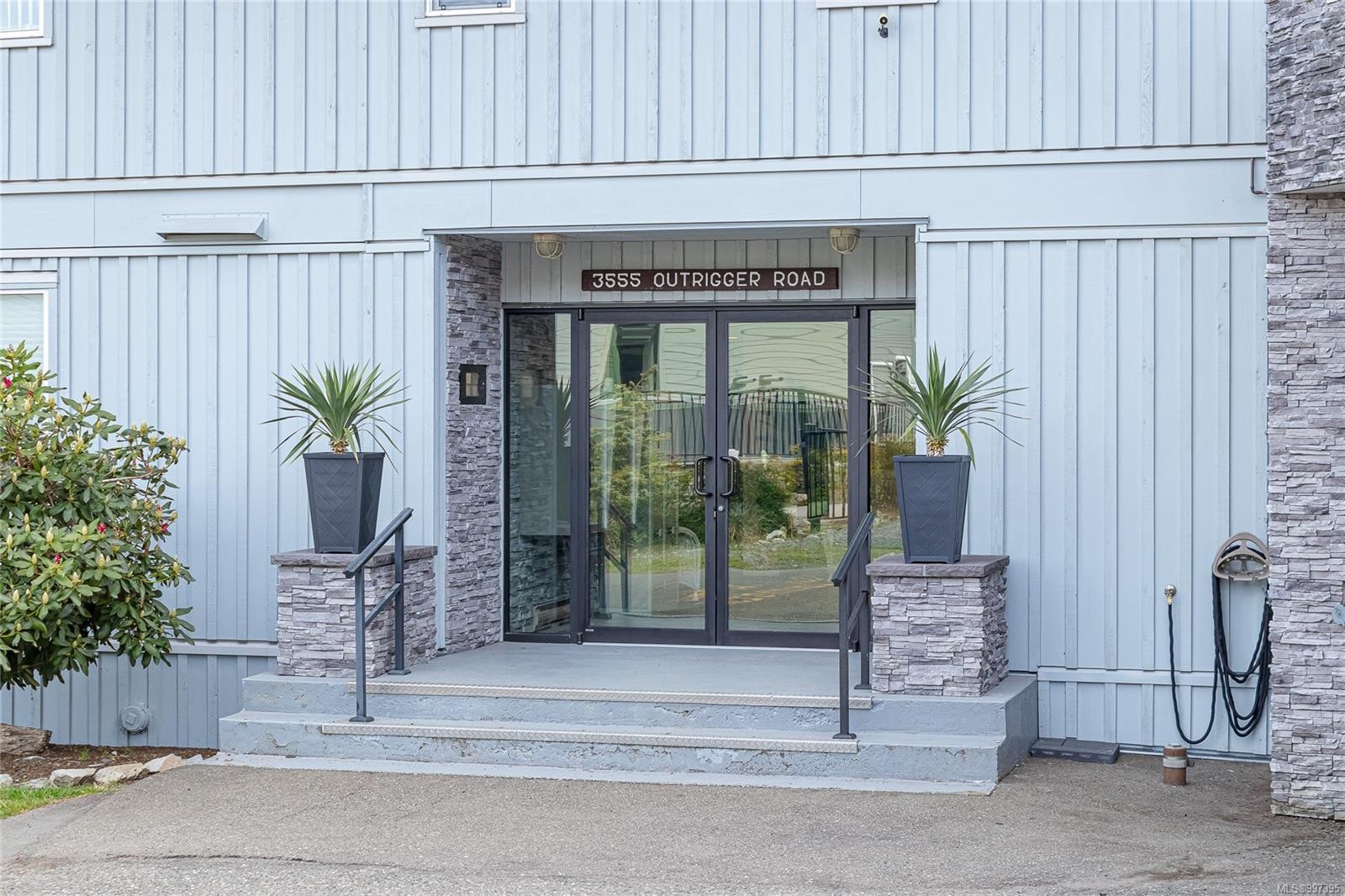 407-3555 Outrigger Rd, Nanoose Bay, BC - Outdoor