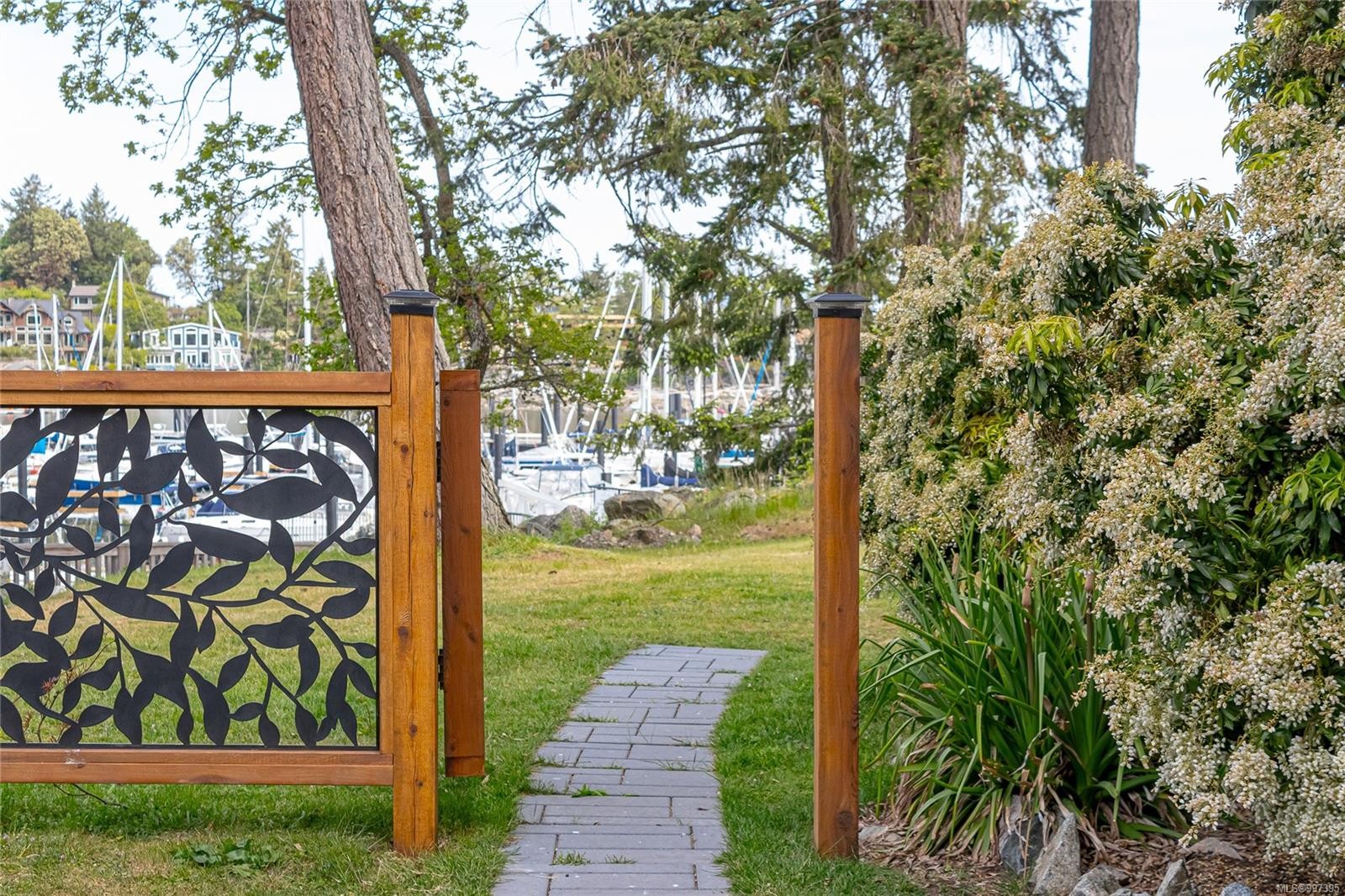 407-3555 Outrigger Rd, Nanoose Bay, BC - Outdoor