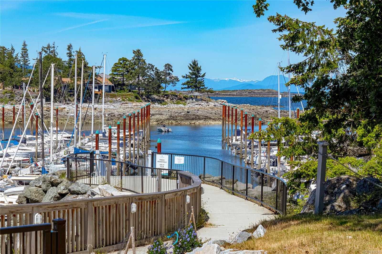 407-3555 Outrigger Rd, Nanoose Bay, BC - Outdoor With Body Of Water