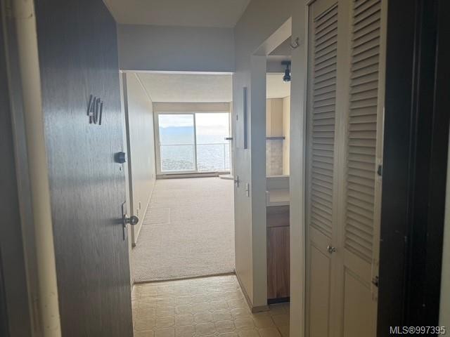 407-3555 Outrigger Rd, Nanoose Bay, BC - Indoor Photo Showing Other Room