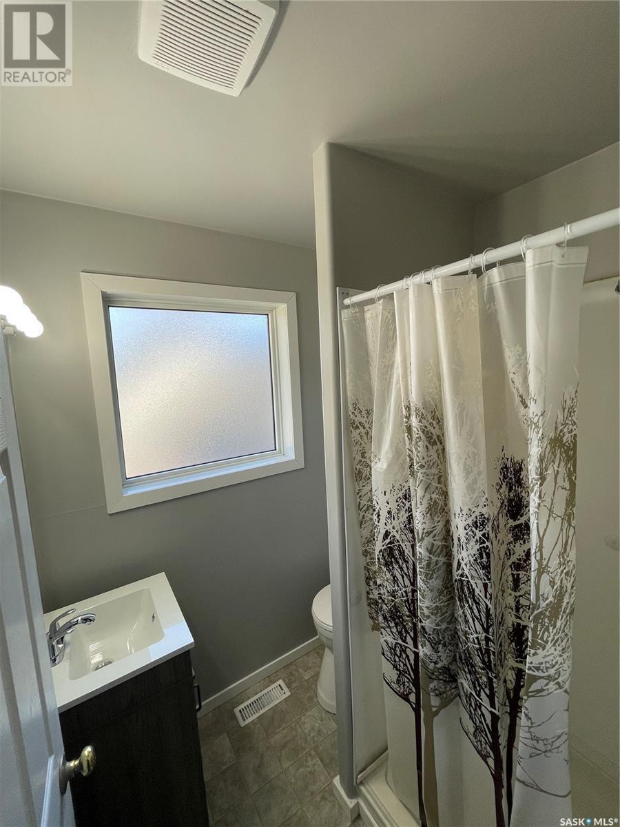 513 Hudson Street, Hudson Bay, SK - Indoor Photo Showing Bathroom
