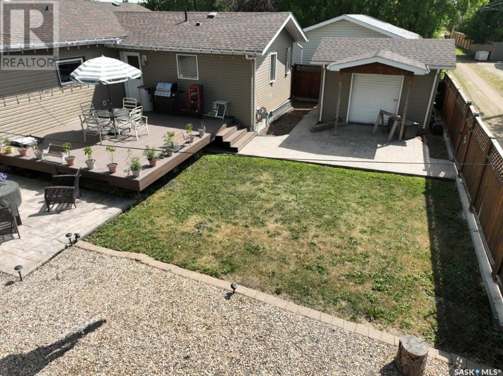 513 Hudson Street, Hudson Bay, SK - Outdoor With Deck Patio Veranda