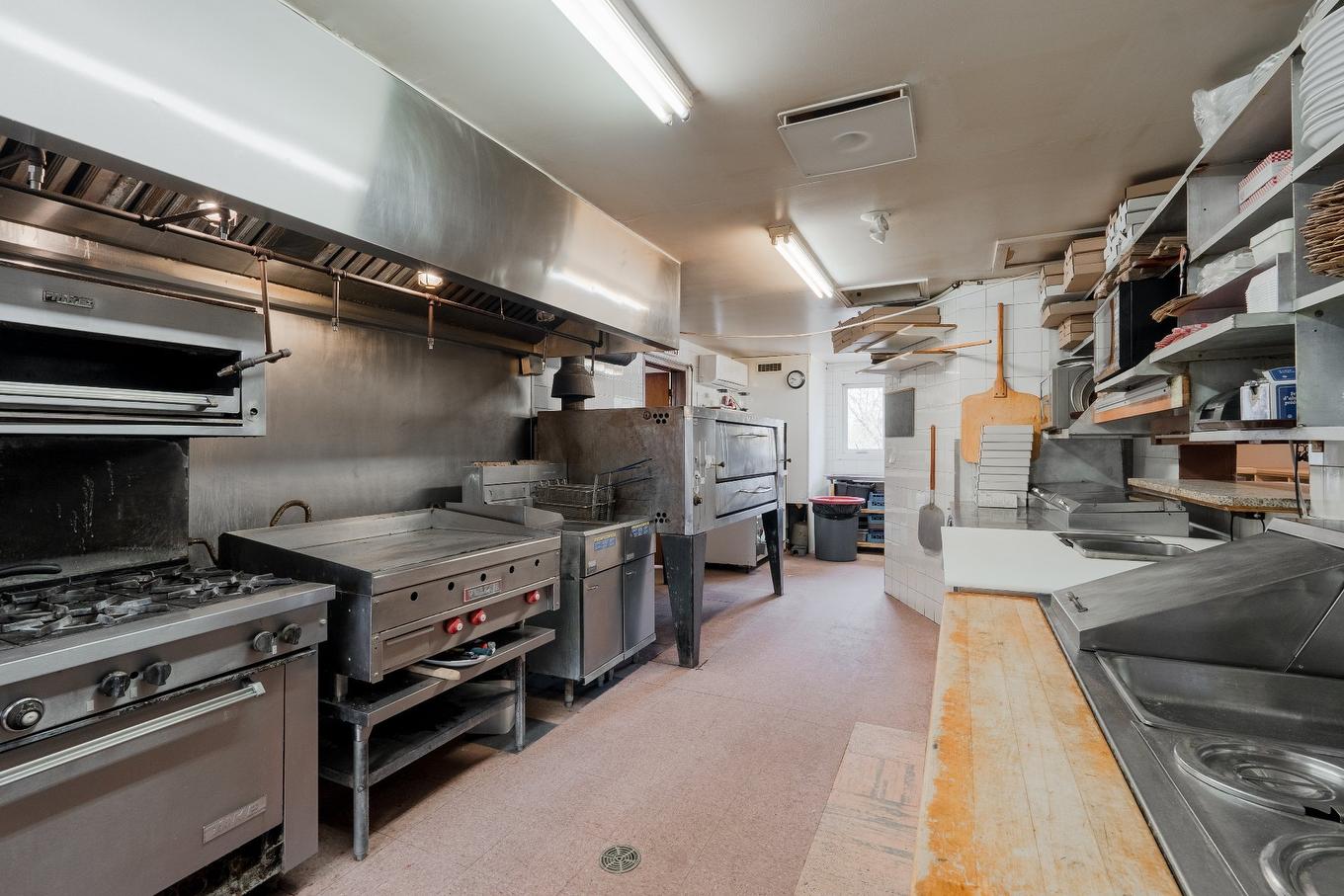 Kitchen - 6645 Route Louis-S.-St-Laurent, Compton, QC - Indoor Photo Showing Kitchen