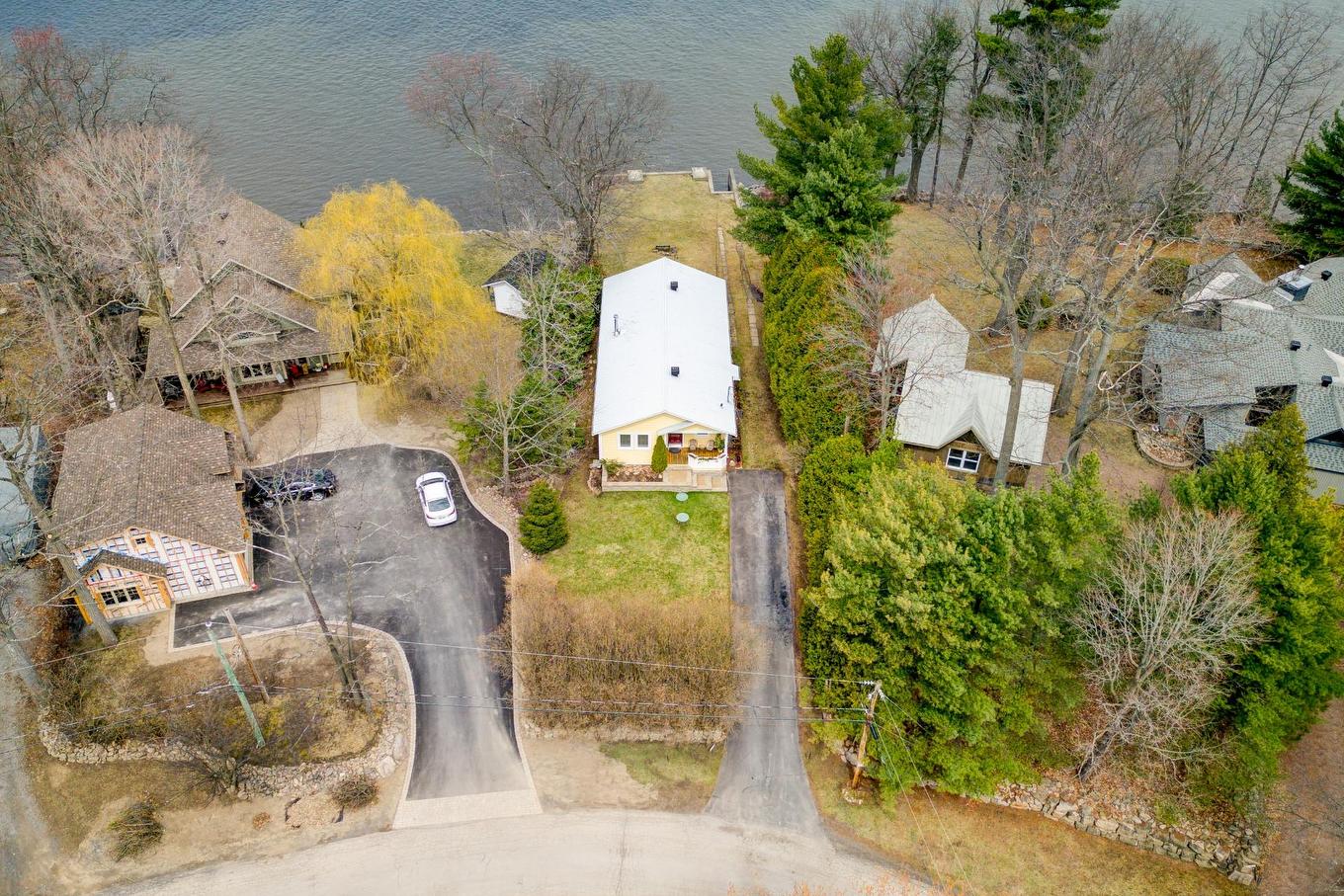 Photo aérienne - 305 Ch. Poirier, Rigaud, QC - Outdoor With Body Of Water With View