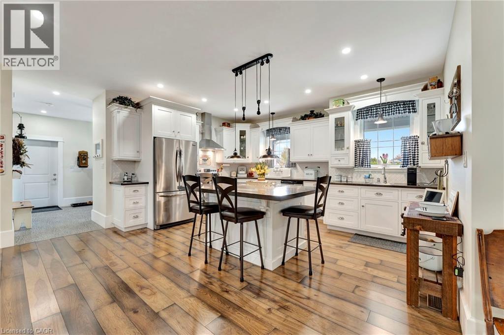 3034 Station Rd, Fordwich, ON - Indoor