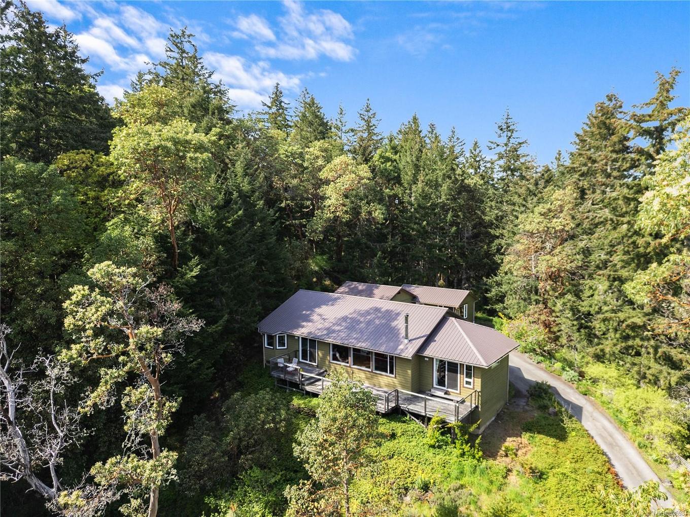 260 Old Divide Rd, Salt Spring, BC