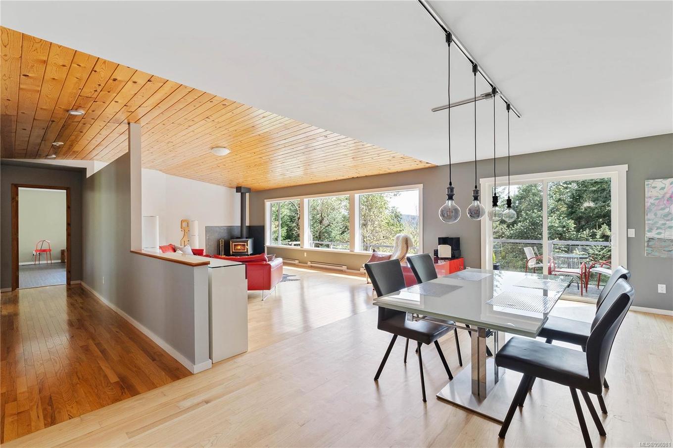 260 Old Divide Rd, Salt Spring, BC