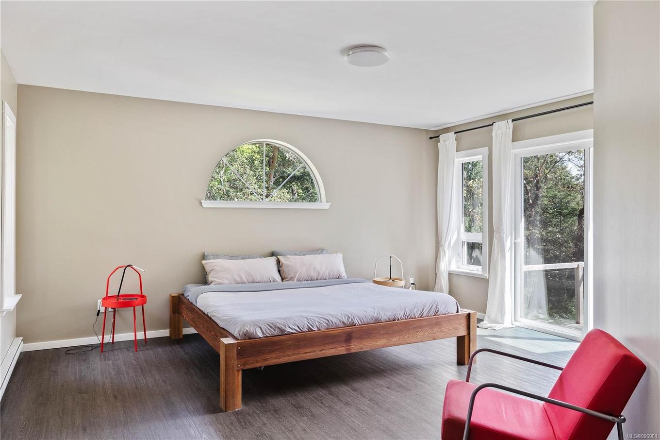 260 Old Divide Rd, Salt Spring, BC