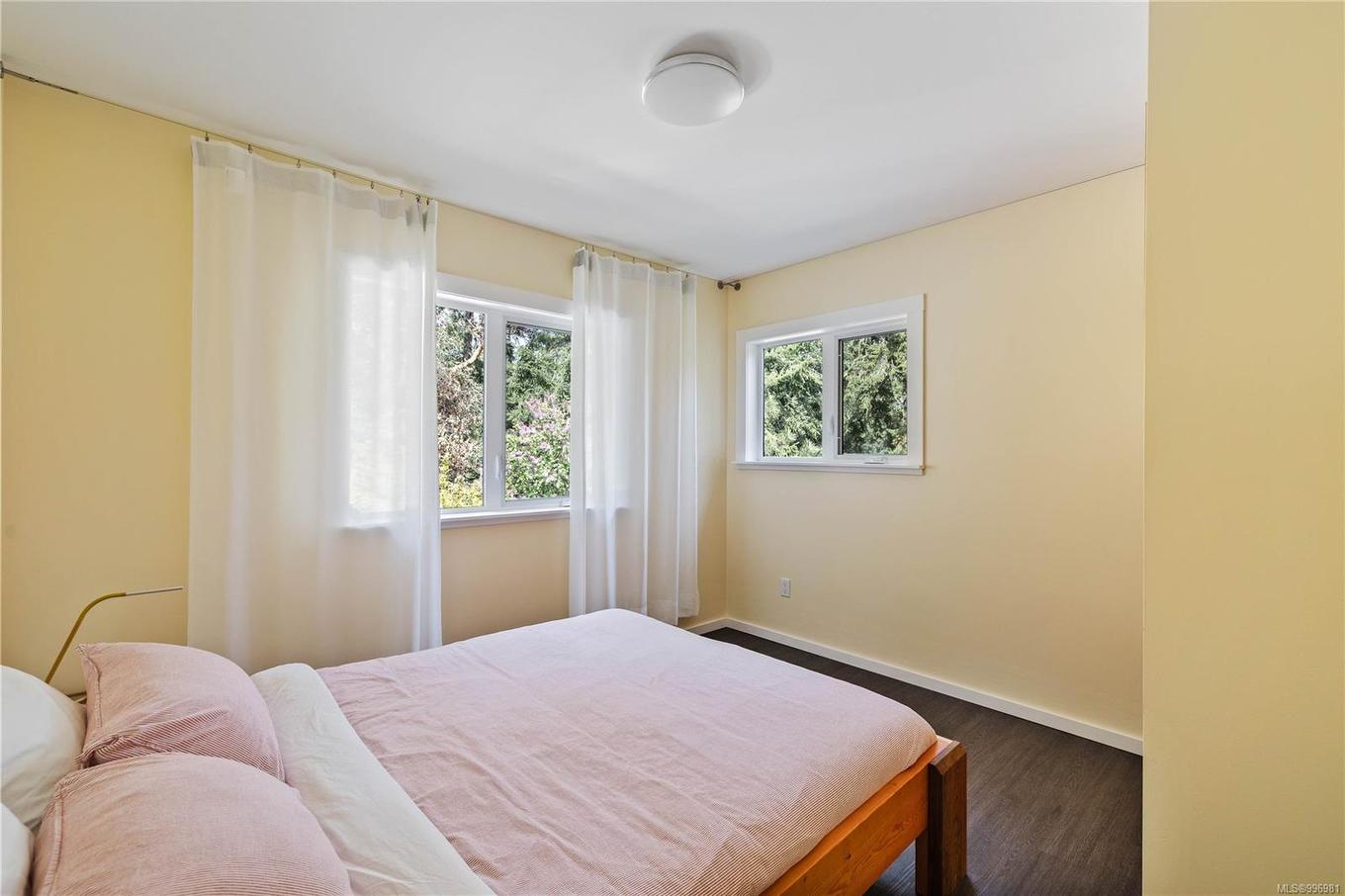 260 Old Divide Rd, Salt Spring, BC