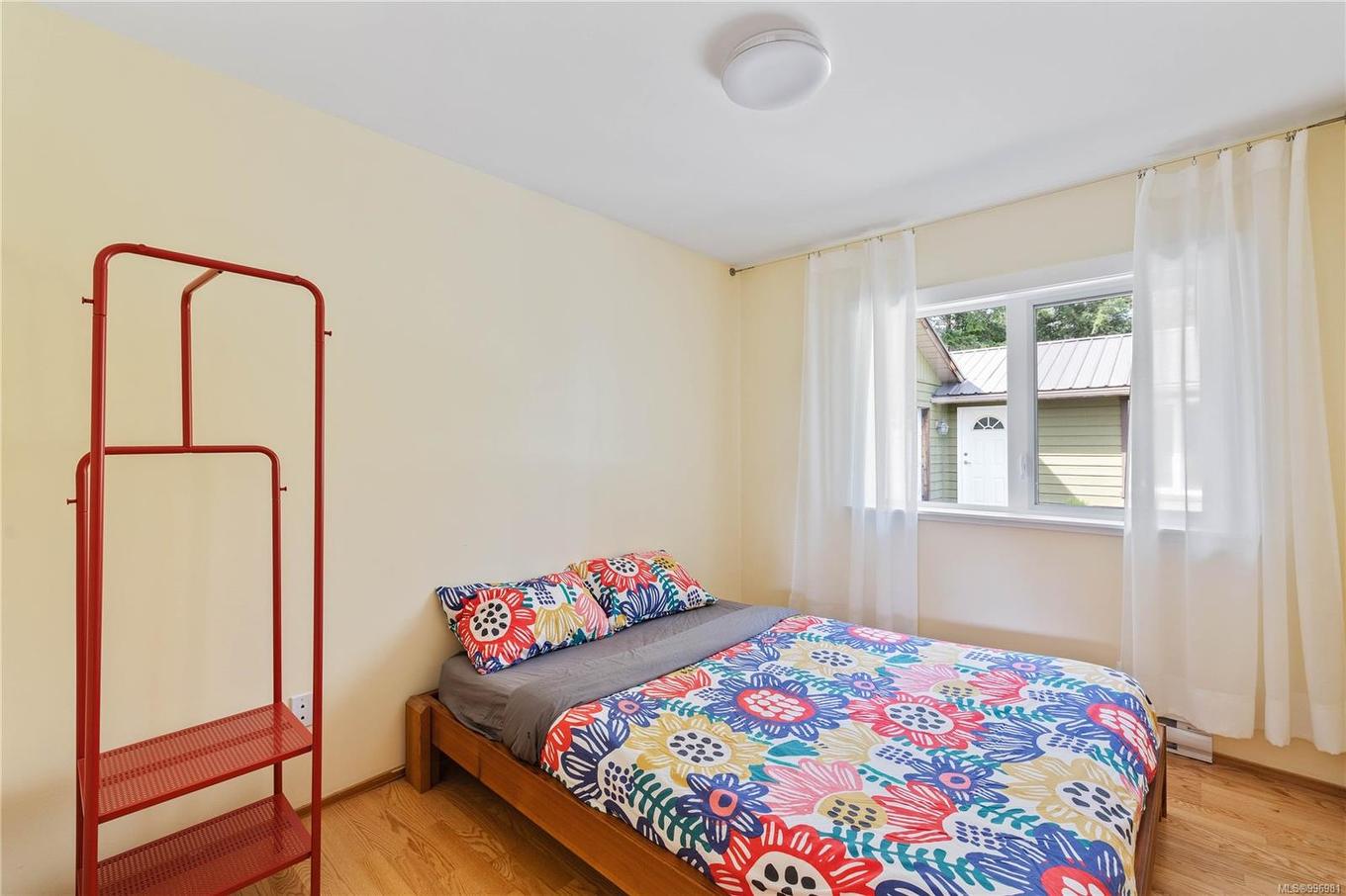 260 Old Divide Rd, Salt Spring, BC