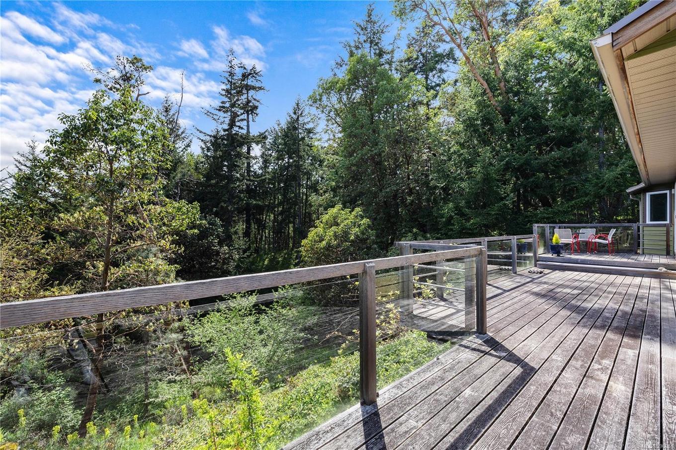 260 Old Divide Rd, Salt Spring, BC