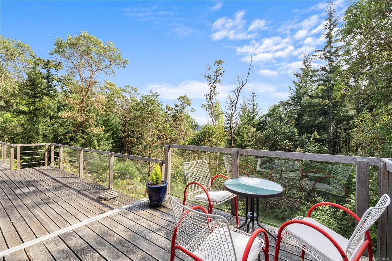 260 Old Divide Rd, Salt Spring, BC